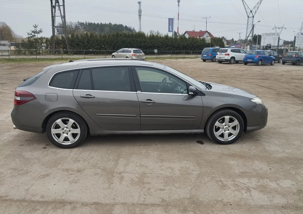 Renault Laguna cena 21900 przebieg: 251000, rok produkcji 2010 z Krosno małe 154